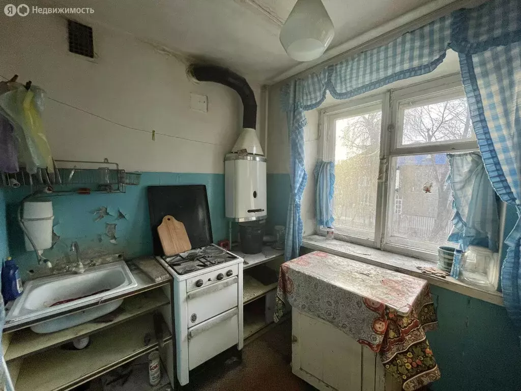 3-комнатная квартира: Брянск, улица Вяземского, 13 (58 м) - Фото 0