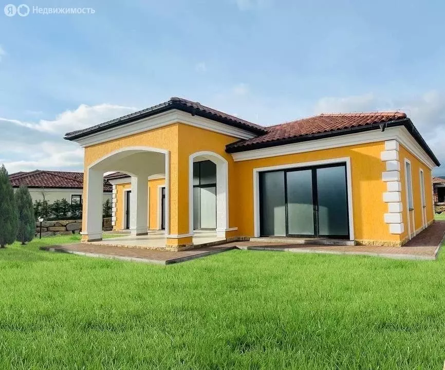 Дом в Геленджик, клубный посёлок Геленджик Гольф Резорт, Лавандовая ... - Фото 1