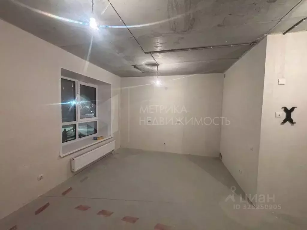 Студия Тюменская область, Тюмень ул. Тимофея Чаркова, 93 (27.7 м) - Фото 2