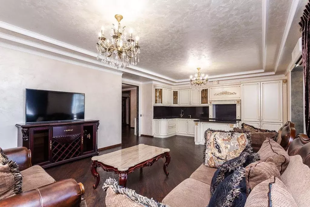 Продаётся 4-к квартира, 120 м - Фото 1