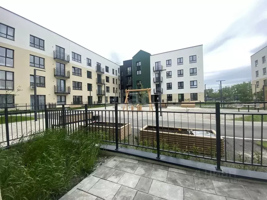 2-к кв. Тюменская область, Тюмень ул. Александра Звягина, 12 (55.4 м) - Фото 1