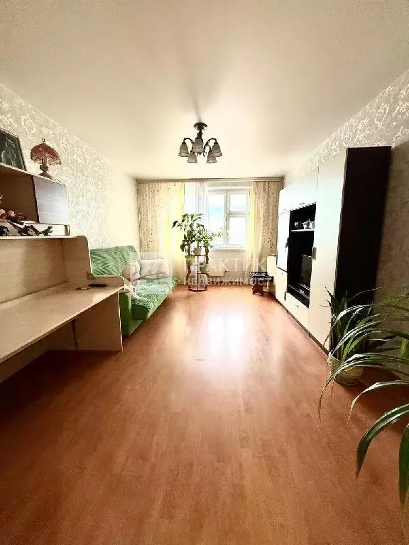 Продается 2-комнатная квартира - Фото 1