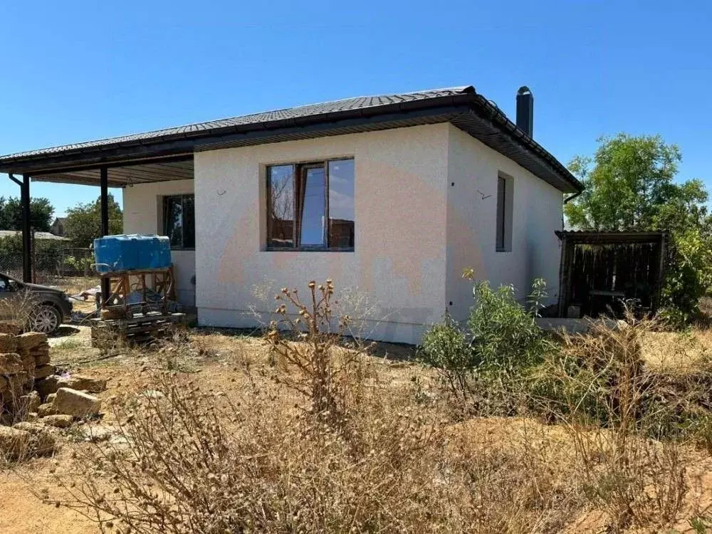 Дом в Крым, Сакский район, с. Орехово ул. Параллельная (97 м) - Фото 1