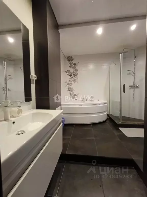 2-к кв. Воронежская область, Воронеж ул. Большая Стрелецкая, 55 (83.7 ... - Фото 1