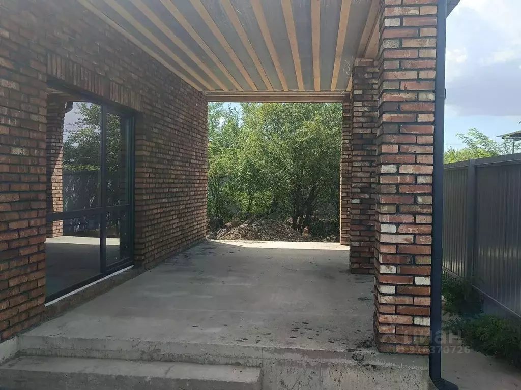 Дом в Адыгея, Тахтамукайский район, Козет аул ул. Хакурате (100 м) - Фото 1