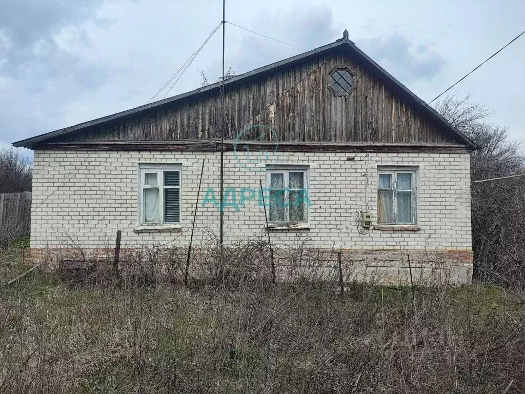 Дом в Белгородская область, Новооскольский муниципальный округ, с. ... - Фото 1