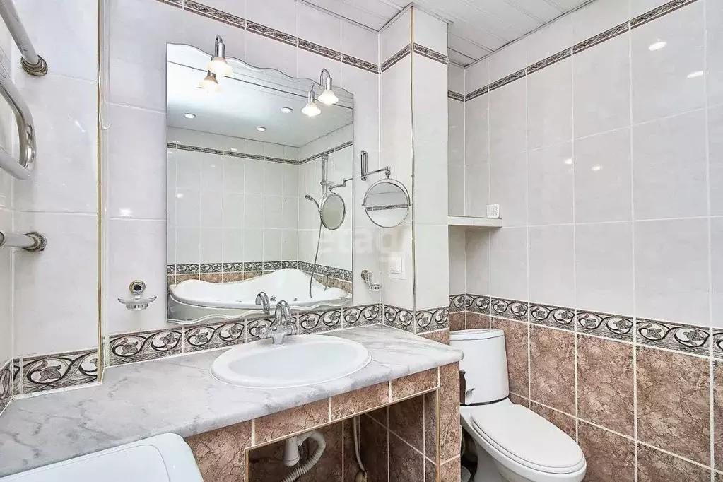 5-к кв. Тюменская область, Тюмень ул. Пржевальского, 35к2 (125.2 м) - Фото 1