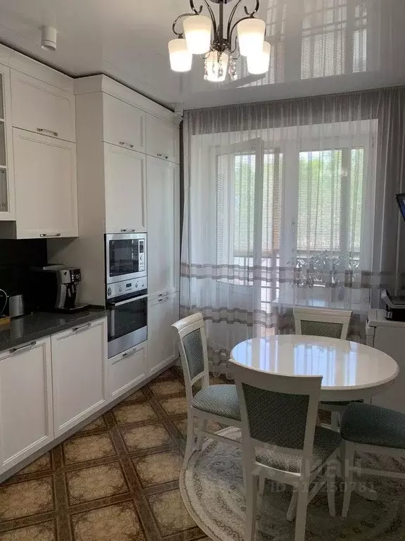 2-к кв. Чувашия, Чебоксары ул. Константина Иванова, 94 (70.0 м) - Фото 1