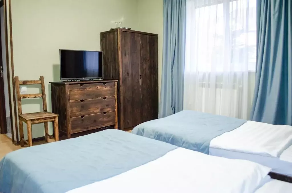 Комната Краснодарский край, Сочи Красная Поляна пгт, ул. Защитников ... - Фото 1