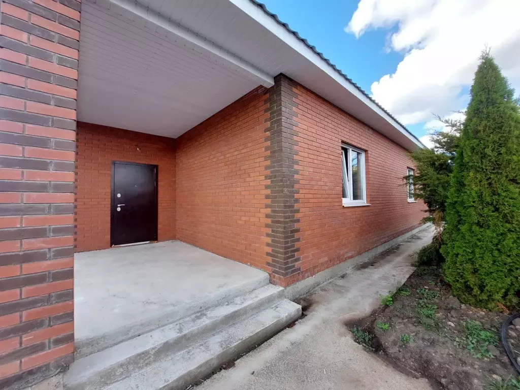 Дом в Самарская область, Ставропольский район, с. Подстепки ... - Фото 1