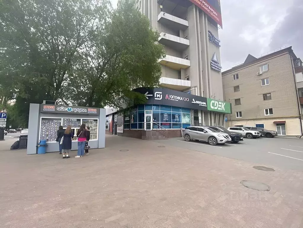 Торговая площадь в Тюменская область, Тюмень ул. Республики, 61 (69 м) - Фото 0