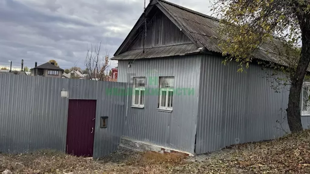 Дом в Саратовская область, Вольск Орловский пер. (45 м) - Фото 0