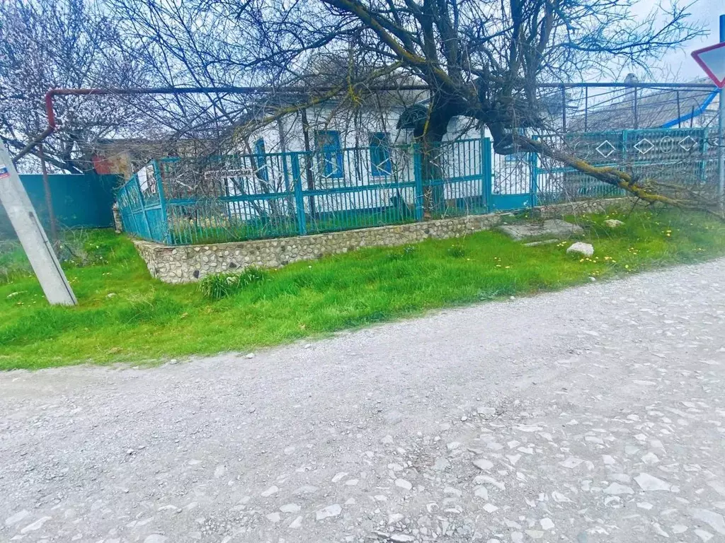 Дом в Краснодарский край, Темрюкский район, Тамань ст-ца ул. Лебедева, ... - Фото 1