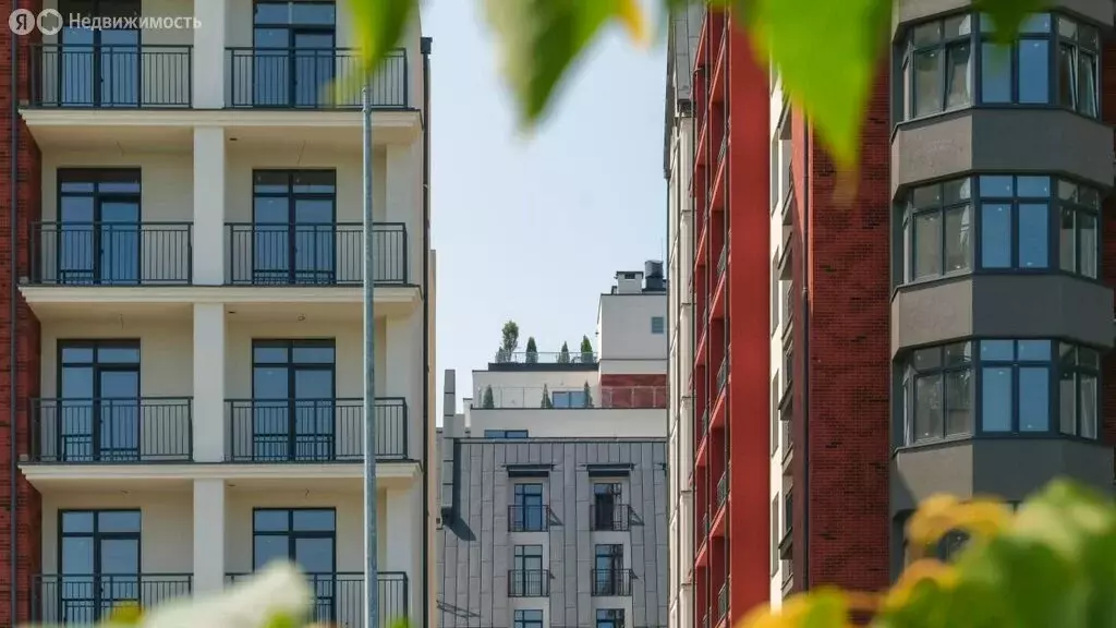 2-комнатная квартира: Калининград, улица Молодой Гвардии, 34 (84.7 м) - Фото 1