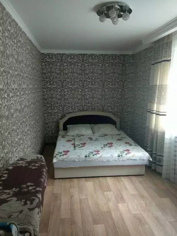 2-к кв. Крым, Алушта муниципальный округ, Партенит пгт ул. Солнечная, ... - Фото 1