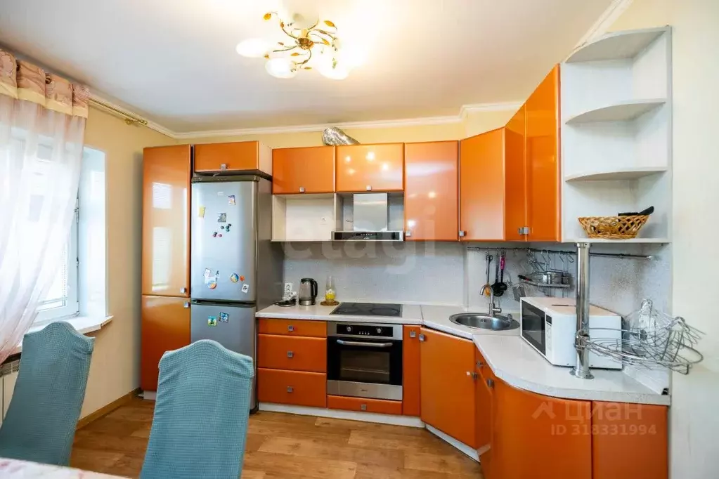 3-к кв. Ханты-Мансийский АО, Сургут ул. Губкина, 9 (69.0 м) - Фото 0