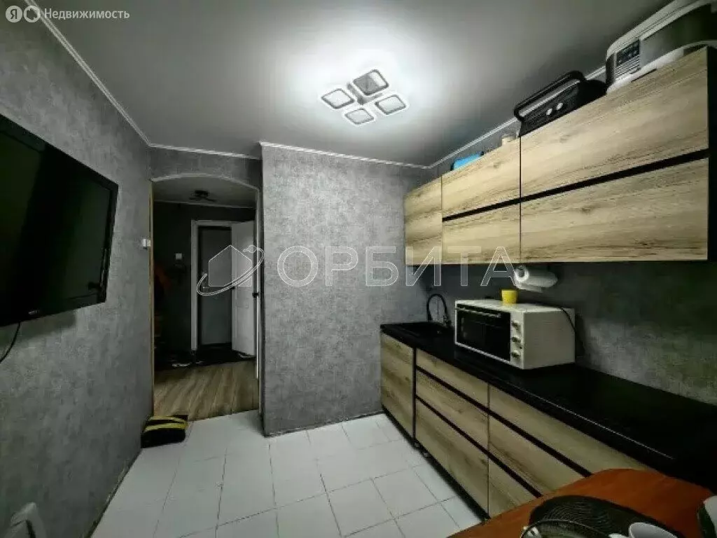 2-комнатная квартира: Тюмень, улица Пржевальского, 34 (50 м) - Фото 0