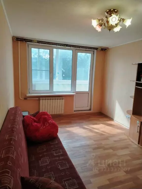 2-к кв. Ленинградская область, Тихвин 5-й мкр, 21 (45.0 м) - Фото 1