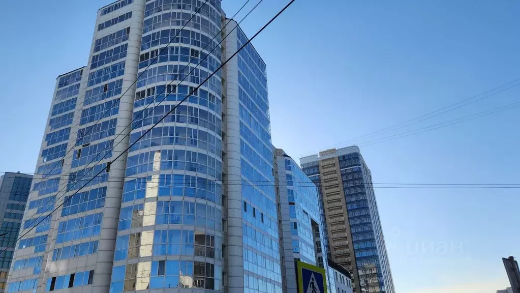 3-к кв. Новосибирская область, Новосибирск ул. Салтыкова-Щедрина, 128 ... - Фото 0