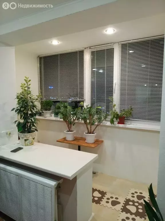 2-комнатная квартира: Альметьевск, улица Ленина, 120 (56 м) - Фото 1