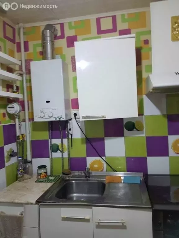 2-комнатная квартира: Батайск, улица Ушинского, 14 (50 м) - Фото 1