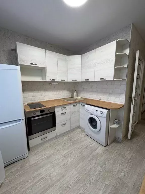 1-к кв. Алтайский край, Барнаул ул. Солнечная Поляна, 31/268 (35.0 м) - Фото 1