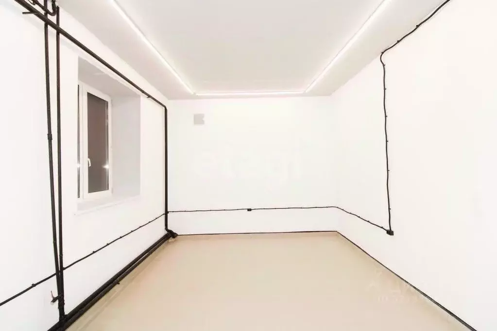 Помещение свободного назначения в Тюменская область, Тюмень ул. Клары ... - Фото 1