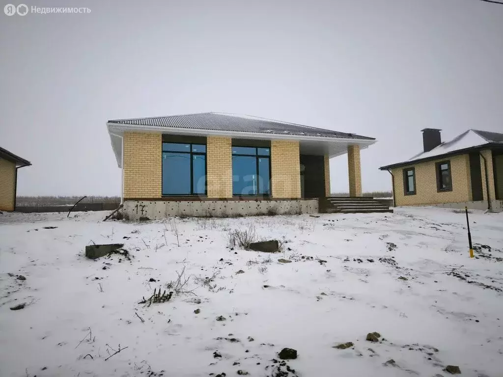 Дом в посёлок Новый, улица Варлама Шаламова (100 м) - Фото 1