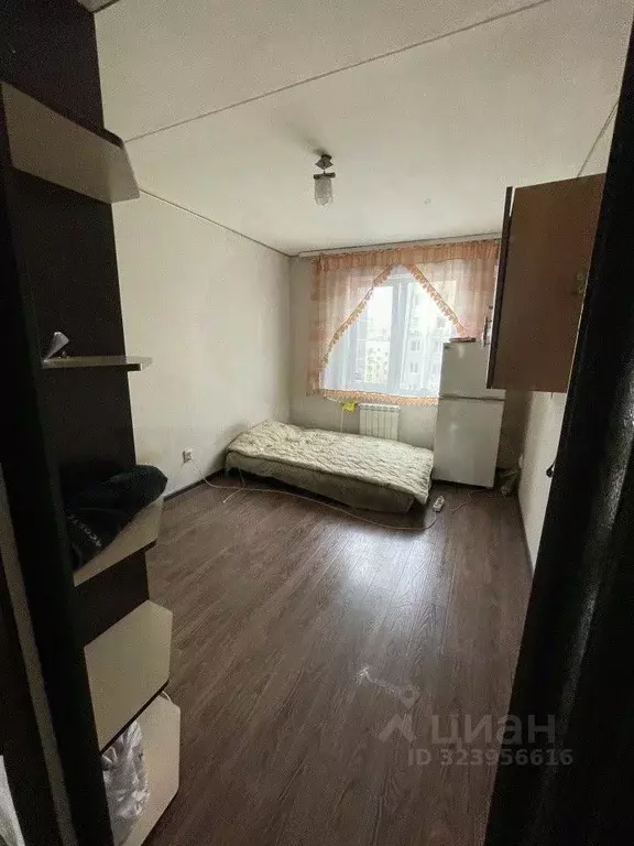 Комната Свердловская область, Екатеринбург ул. Викулова, 46к1 (11.2 м) - Фото 1