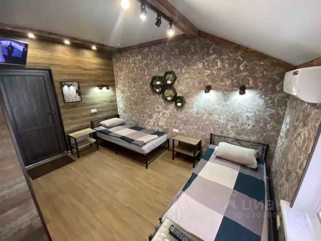 Комната Челябинская область, Усть-Катав ул. Строителей, 23 - Фото 1