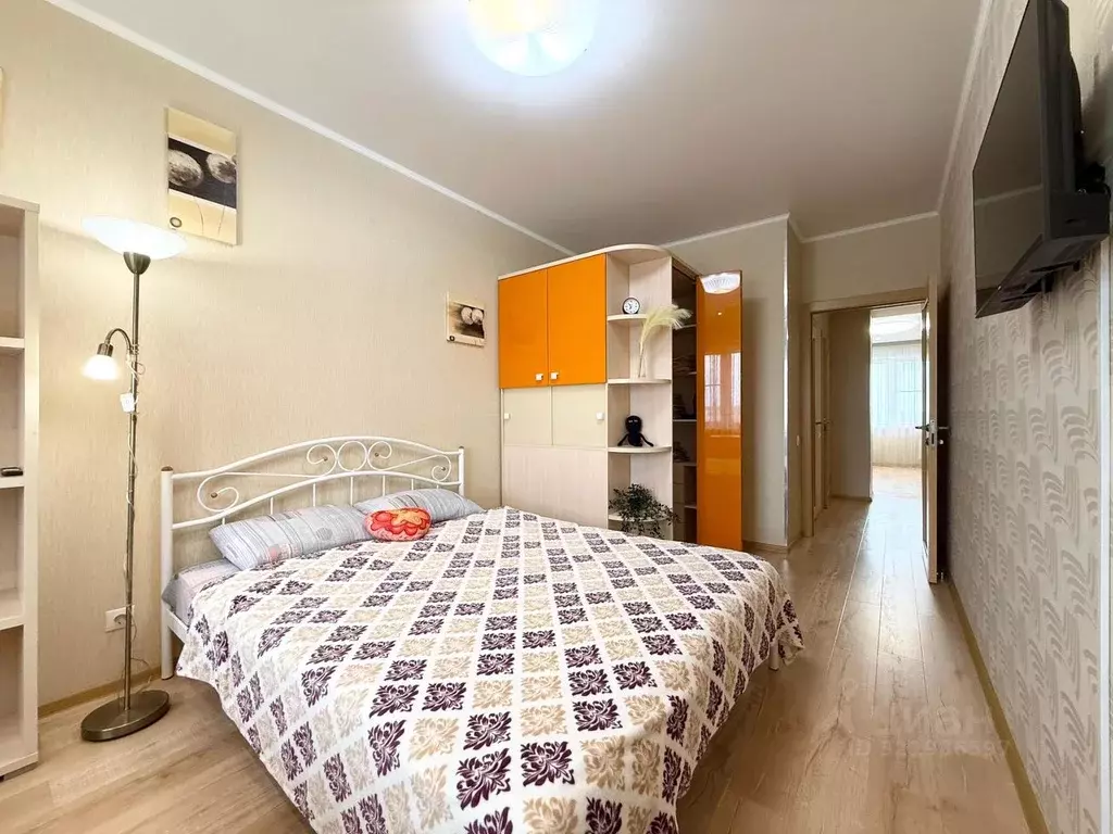 2-к кв. Калужская область, Калуга бул. Солнечный, 18 (67.0 м) - Фото 2