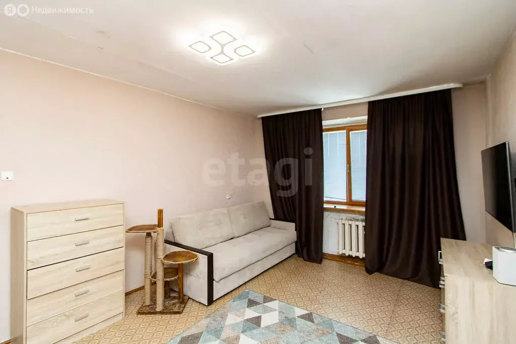 1-комнатная квартира: Тюмень, улица Мельникайте, 57 (40 м) - Фото 2