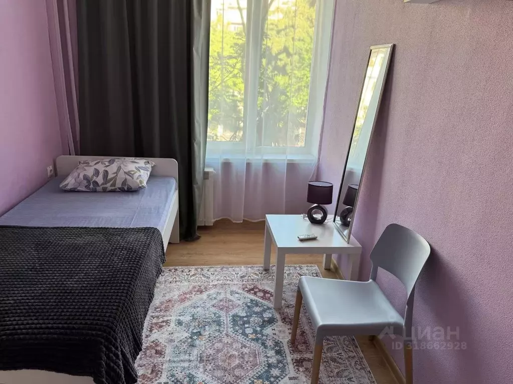 Комната Краснодарский край, Сочи Центральный мкр, ул. Комсомольская, ... - Фото 1