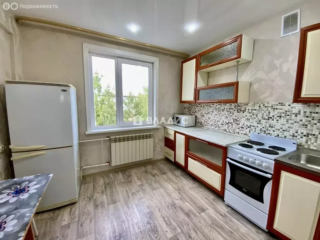 2-комнатная квартира: Иркутск, улица Ярославского, 238 (50.3 м) - Фото 1
