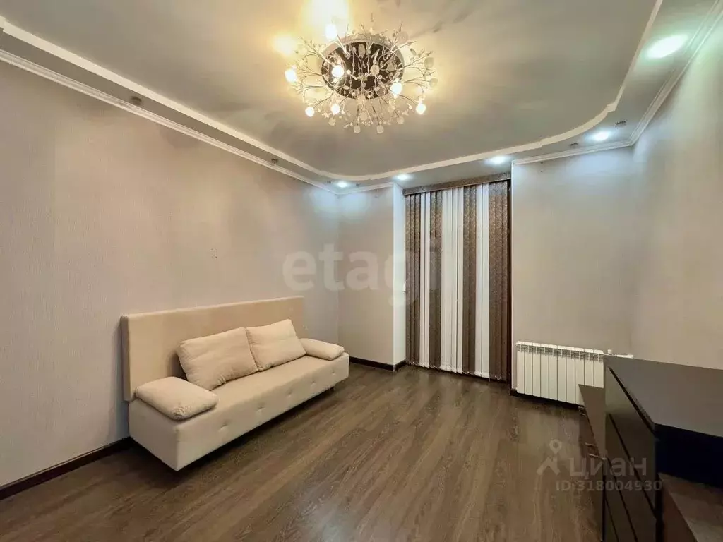 2-к кв. Татарстан, Казань ул. Академика Кирпичникова, 12 (56.1 м) - Фото 0