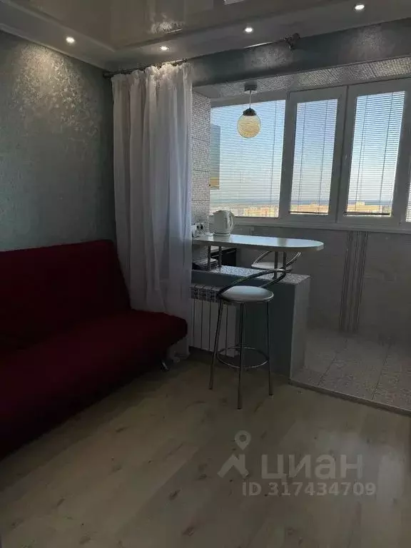 Студия Крым, Щелкино Ленинский район, 2-й мкр, 48А (35.0 м) - Фото 0