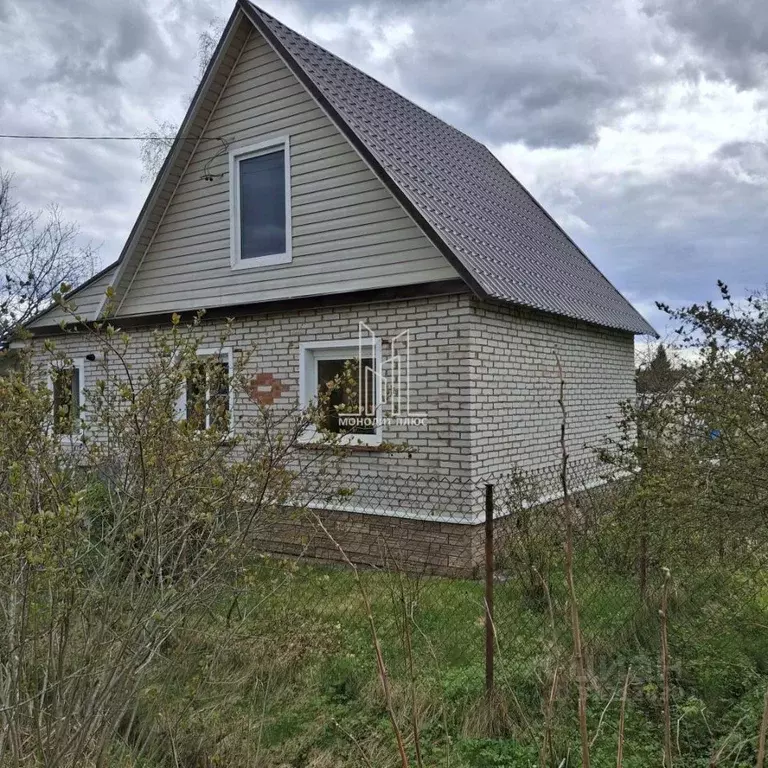 Дом в Ленинградская область, Лужский район, Толмачевское городское ... - Фото 1