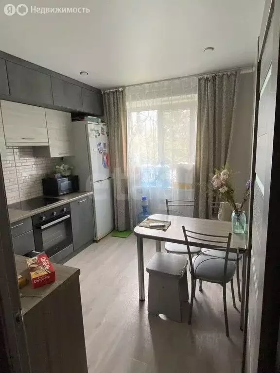 2-комнатная квартира: Миасс, улица 8 Марта, 126 (50 м) - Фото 1