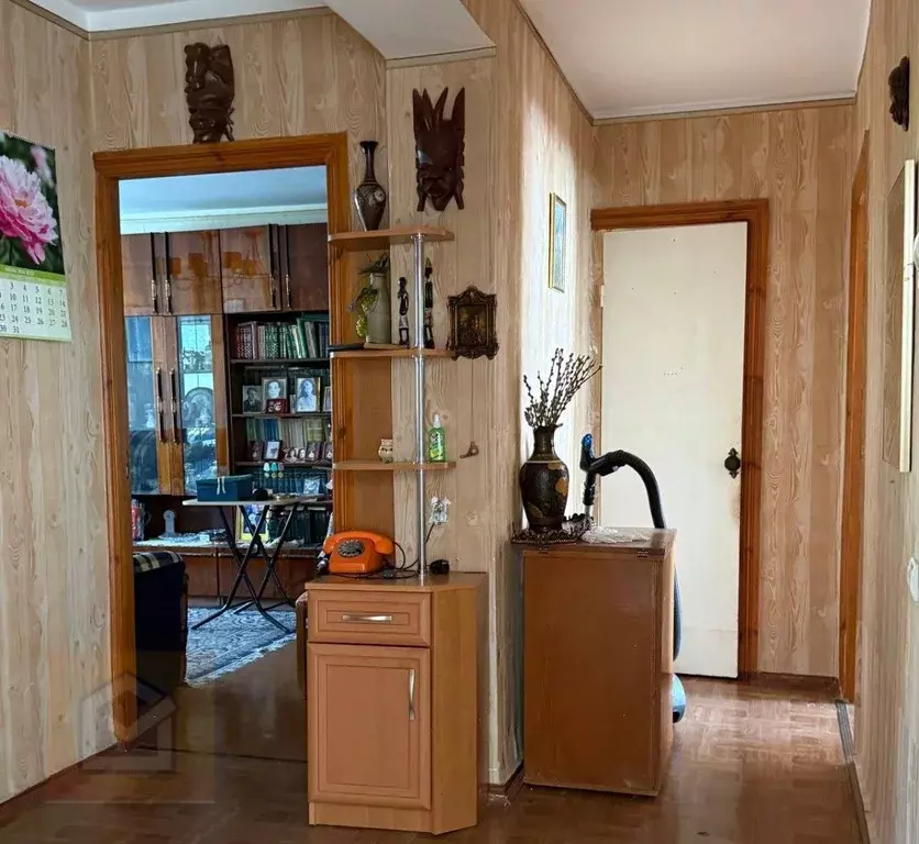 3-к кв. Крым, Симферополь ул. Железнодорожная, 10 (65.0 м) - Фото 1