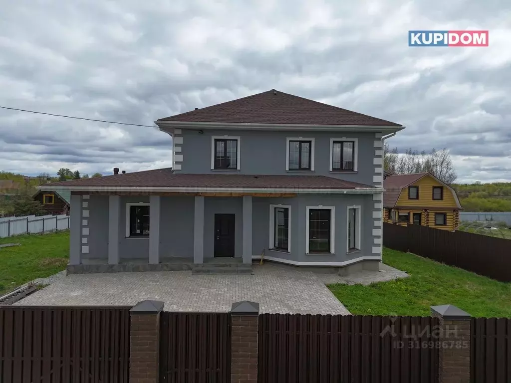 Дом в Калужская область, Боровский район, с. Ворсино  (234 м) - Фото 0