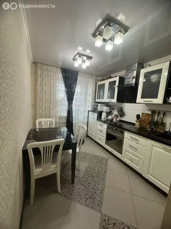 2-комнатная квартира: Набережные Челны, Набережночелнинский проспект, ... - Фото 1