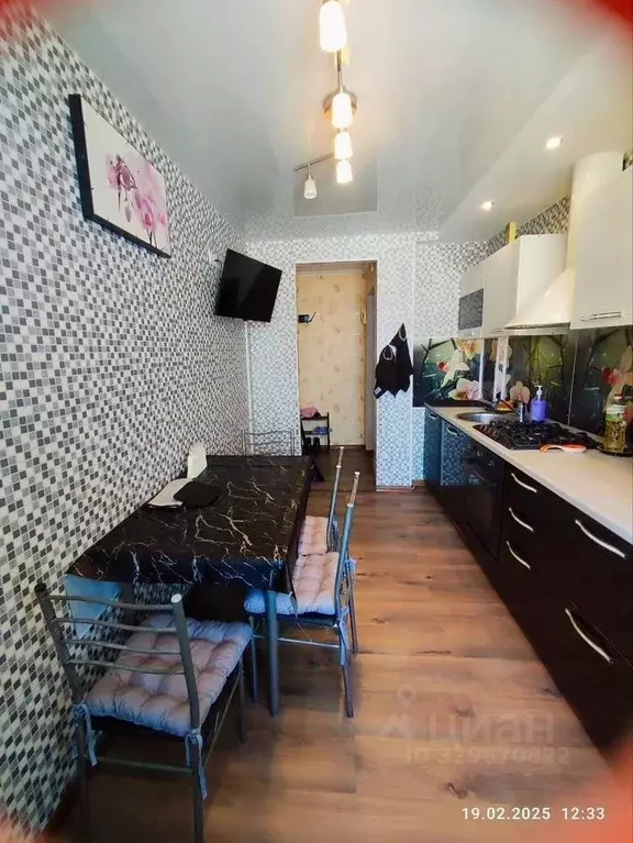 3-к кв. Самарская область, Самара Молодогвардейская ул., 225 (80.0 м) - Фото 1