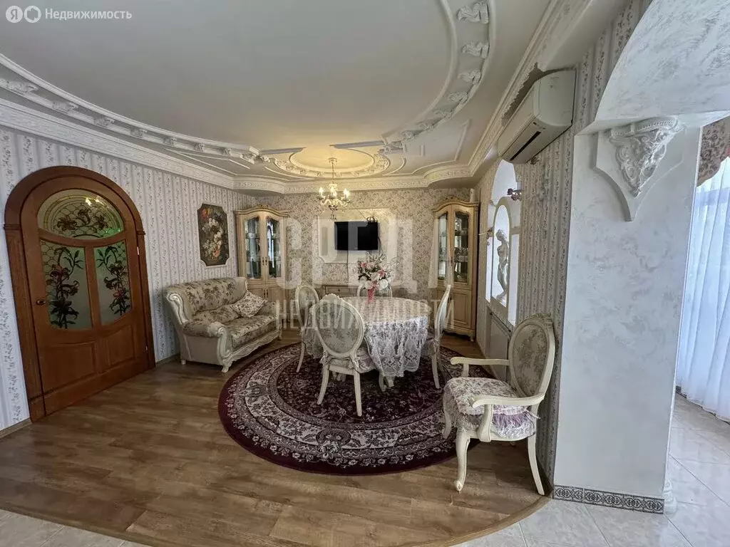 4-комнатная квартира: Симферополь, Совхозный переулок, 5А (174 м) - Фото 2