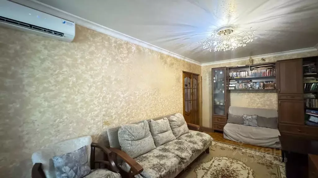 3-к кв. Кабардино-Балкария, Нальчик ул. Кирова (58.8 м) - Фото 1