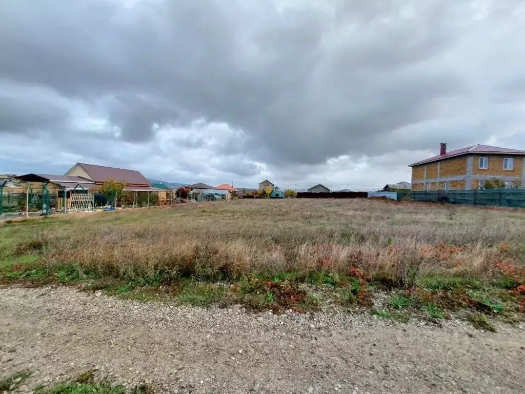 Участок в Крым, Симферопольский район, Добровское с/пос, с. Пионерское ... - Фото 2