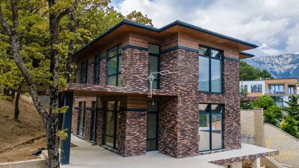 Дом в Крым, Ялта муниципальный округ, Виноградное пгт ул. Магобинская, ... - Фото 1