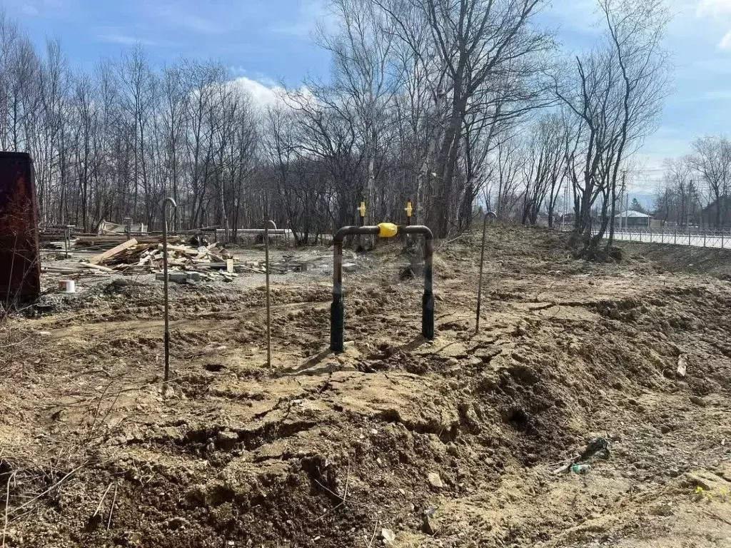 Участок в Сахалинская область, Южно-Сахалинск ул. Памятная (10.0 сот.) - Фото 1