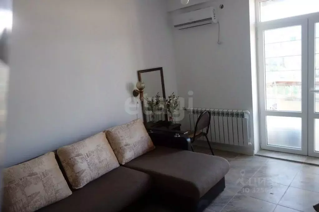 2-к кв. Крым, Феодосия муниципальный округ, Орджоникидзе пгт ул. ... - Фото 1