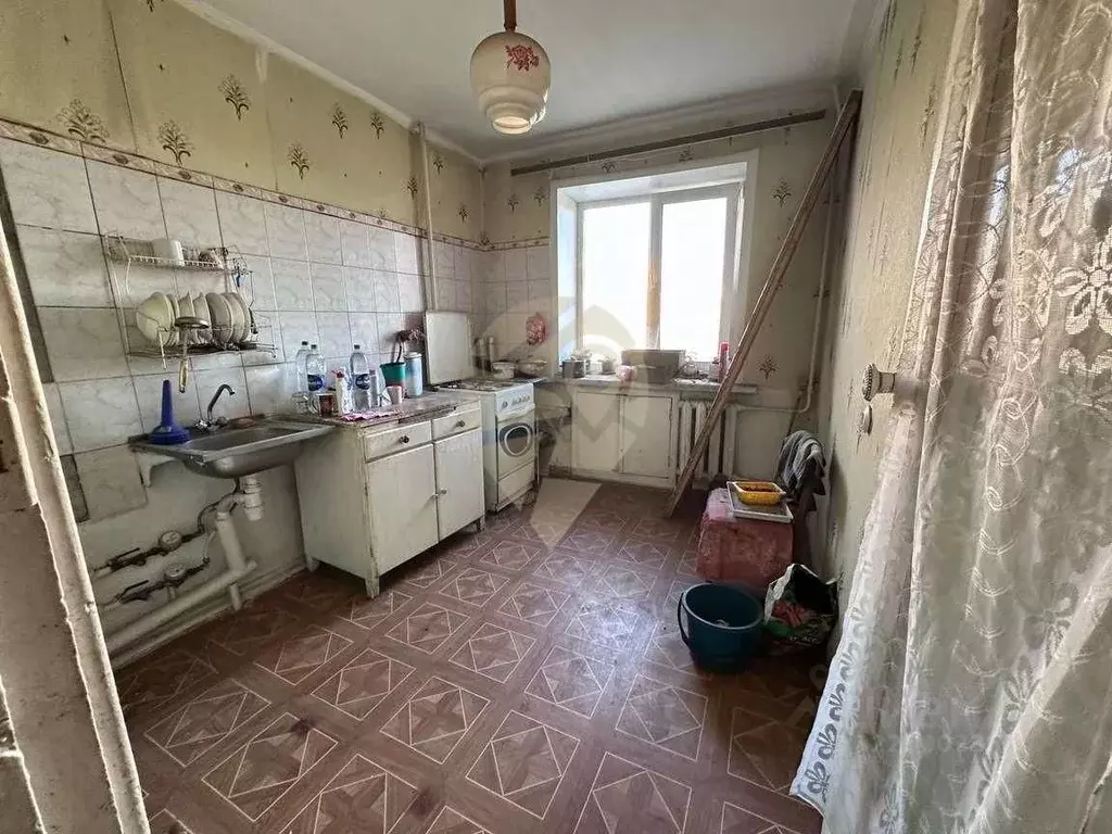 3-к кв. Белгородская область, Старый Оскол Молодогвардеец мкр, 17 ... - Фото 1