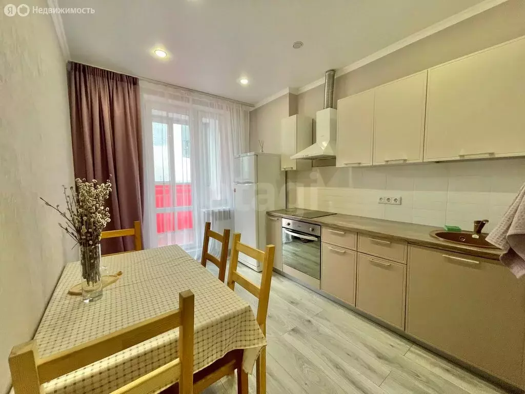 1-комнатная квартира: Казань, улица Аметьевская Магистраль, 16к4 (37.8 ... - Фото 2